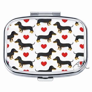 Dachshund Pill Box 🐾 Doxie Wiener
